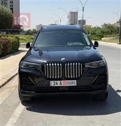 بی ئێم دەبڵیو X7